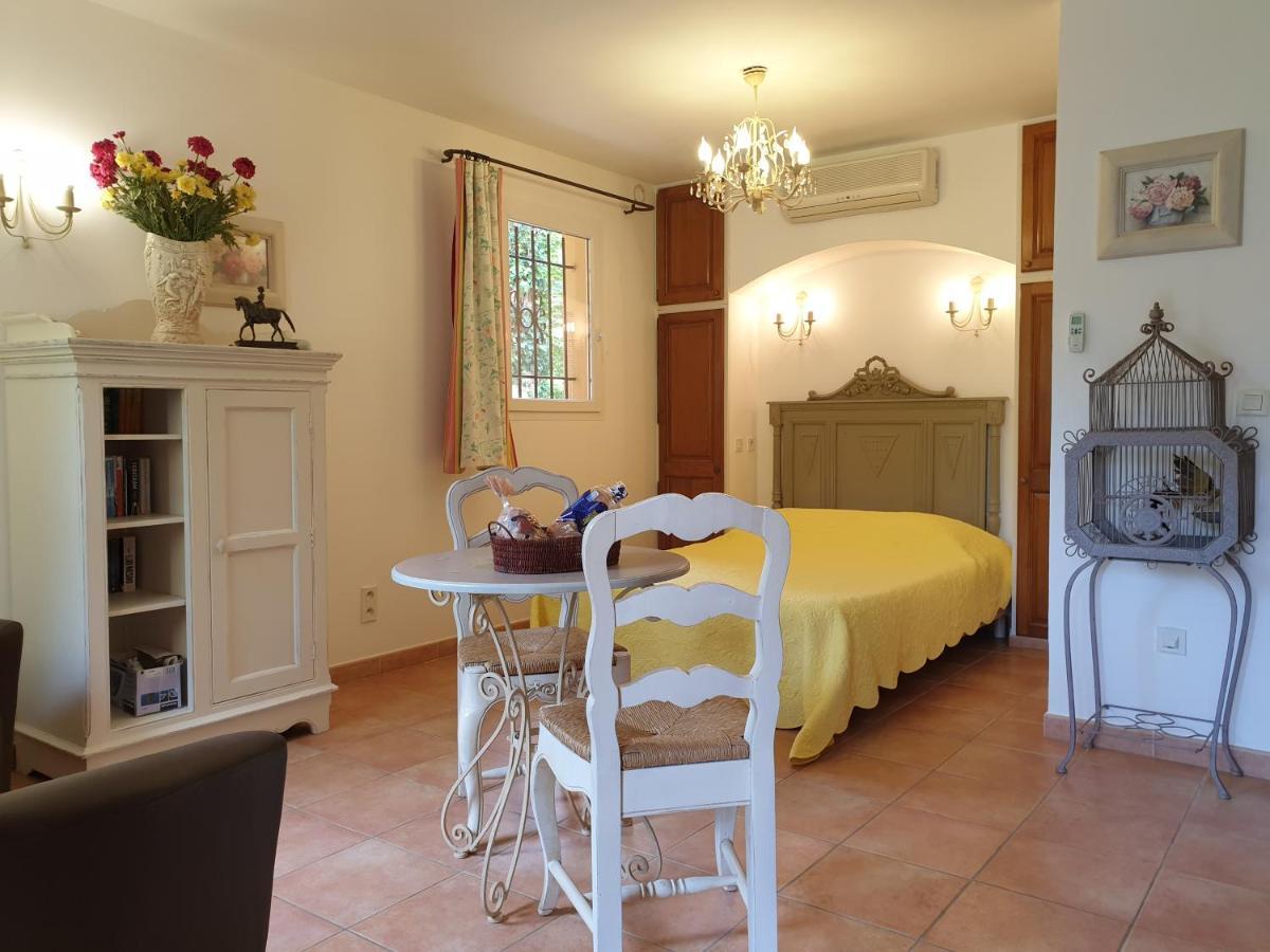 Residence A Merula Calvi  Bagian luar foto