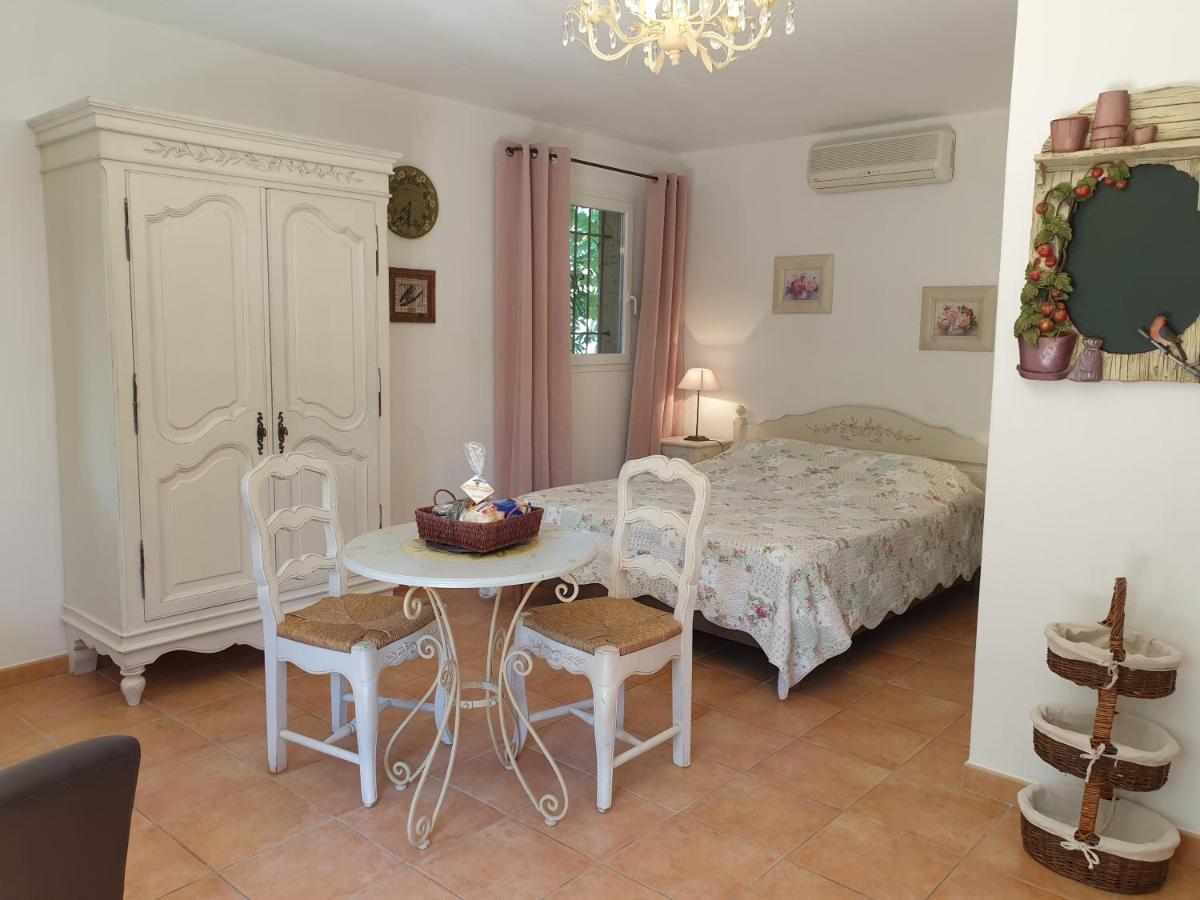 Residence A Merula Calvi  Bagian luar foto
