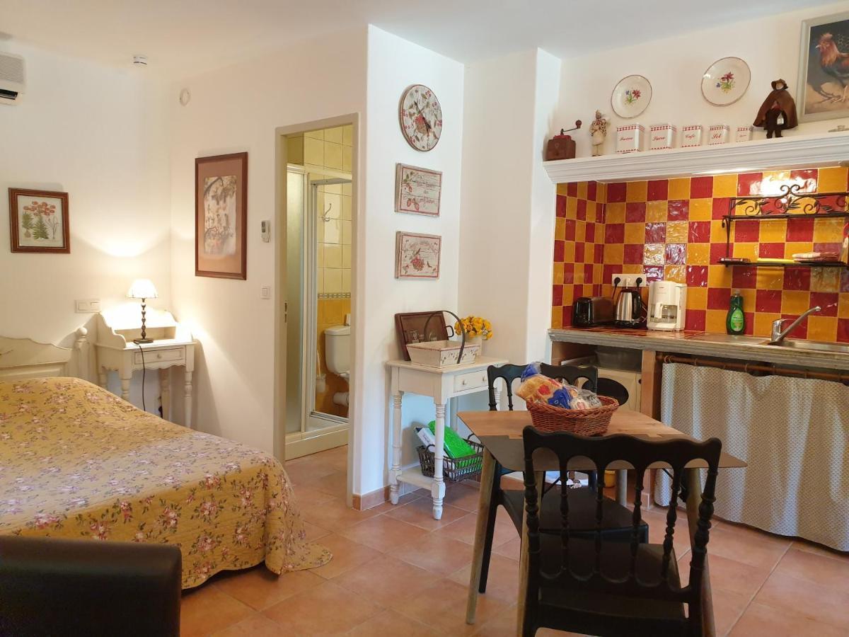 Residence A Merula Calvi  Bagian luar foto
