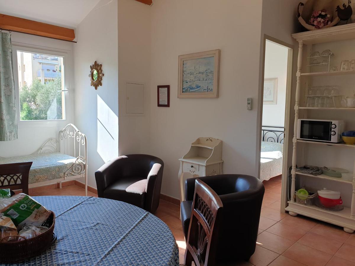 Residence A Merula Calvi  Bagian luar foto